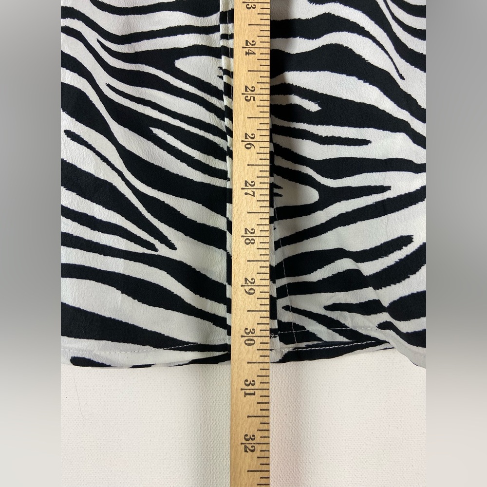 Time and Tru Long Sleeve Black White Animal Print Zebra Shirt Sz XXL 20 (sku395) - Picture 6 of 8